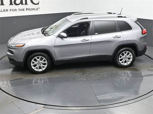 Used 2018 Jeep Cherokee Latitude Plus image 58