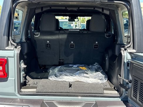New 2025 Jeep Wrangler Unlimited Rubicon w/ Technology Group image 16