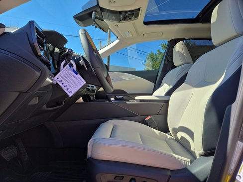 New 2025 Lexus RX 350 AWD image 16