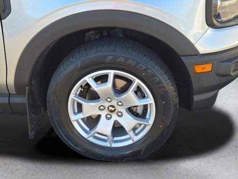 Used 2021 Ford Bronco Sport image 3