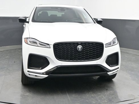 New 2026 Jaguar F-PACE R-Dynamic S image 3