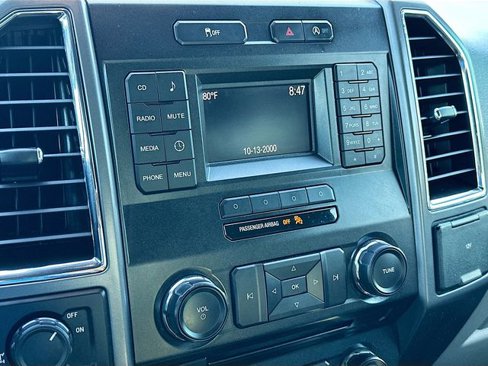 Used 2016 Ford F150 XLT image 14