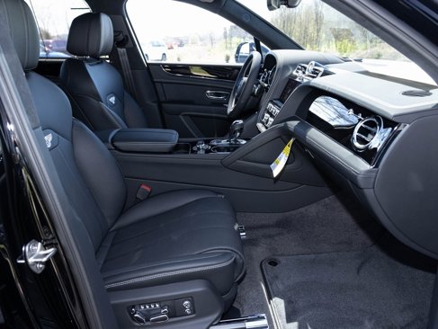 New 2025 Bentley Bentayga image 49