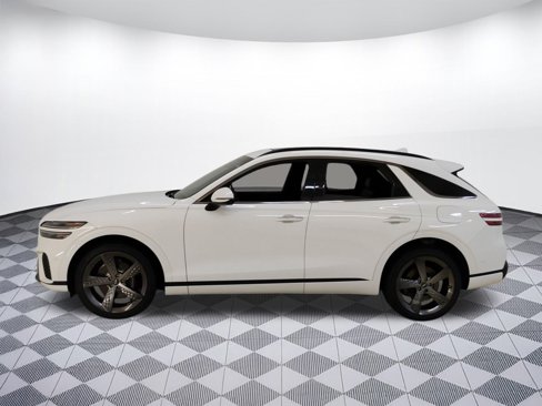 Used 2025 Genesis GV70 3.5T Sport w/ Sport Advanced Package image 2