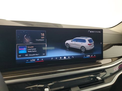 Used 2025 BMW X7 xDrive40i image 29