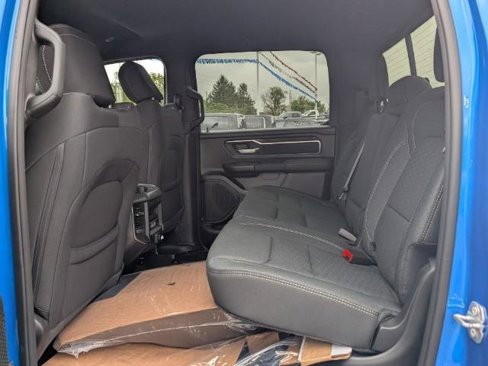 New 2026 RAM 1500 4x4 Crew Cab image 10