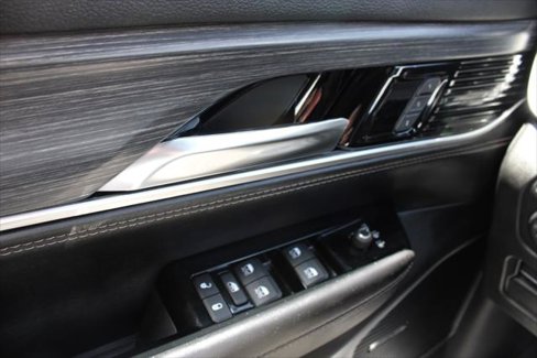Certified 2023 Jeep Wagoneer L Series II image 21