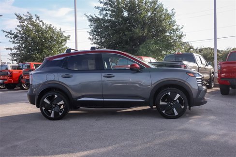 New 2026 Nissan Kicks SR image 4