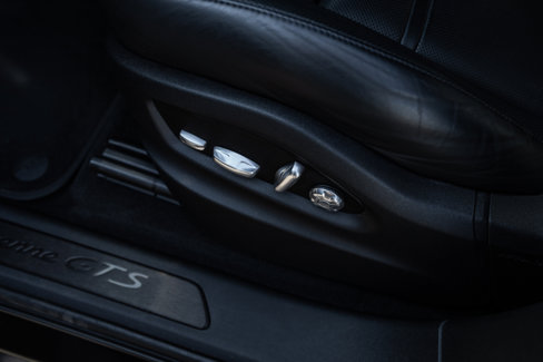 Used 2021 Porsche Cayenne GTS image 45