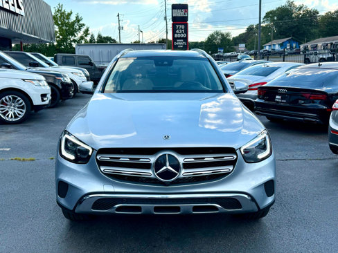 Used 2022 Mercedes-Benz GLC 300 image 2