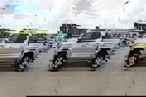 New 2025 Toyota Tacoma SR5 image 5