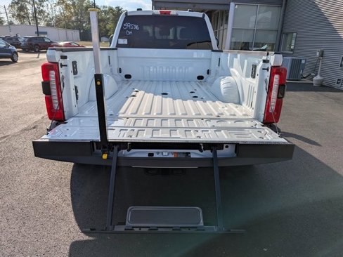 New 2026 Ford F350 Lariat image 9