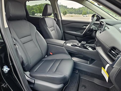 New 2026 Nissan Rogue SV w/ SV Premium Package image 15