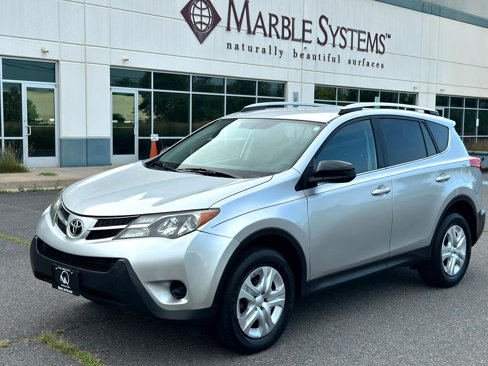 Used 2015 Toyota RAV4 LE image 4