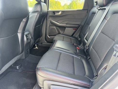 Used 2023 Ford Escape ST-Line w/ Tech Pack #1 image 11