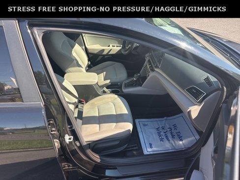 Used 2018 Hyundai Elantra Value Edition w/ Cargo Package image 33
