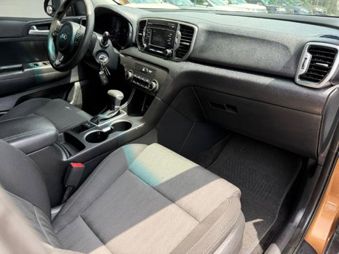 Used 2019 Kia Sportage LX image 18