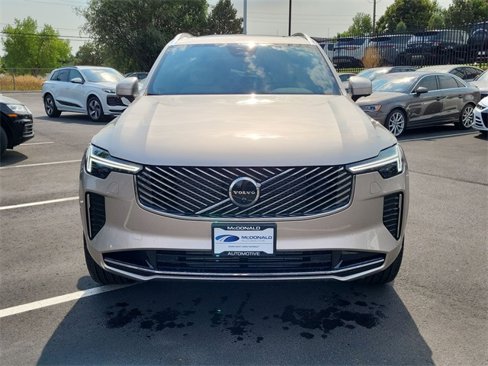 New 2026 Volvo XC90 T8 Plus image 8