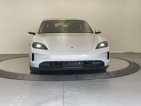New 2025 Porsche Taycan image 10