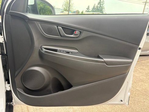 Used 2023 Hyundai Kona SEL image 25
