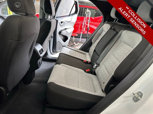 Used 2022 Chevrolet Equinox LT image 18