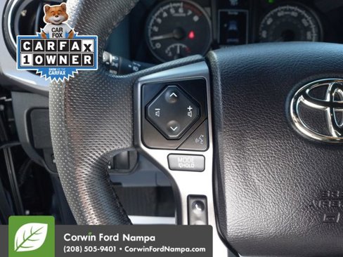 Used 2022 Toyota Tacoma TRD Off-Road image 18