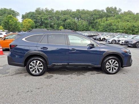 Certified 2025 Subaru Outback Premium w/ Popular Package #1A image 8