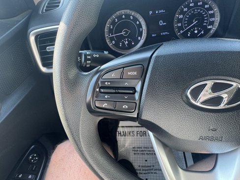 Used 2021 Hyundai Venue SE image 15