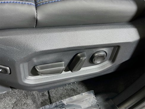 Certified 2025 Toyota Tundra Platinum image 17