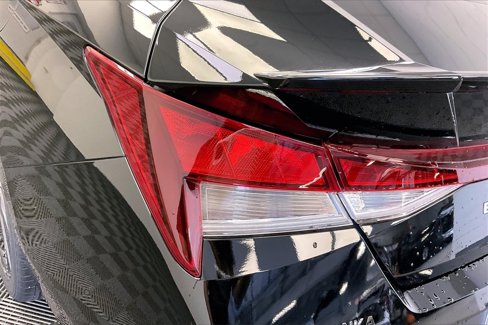 Used 2025 Hyundai Elantra Sport image 23