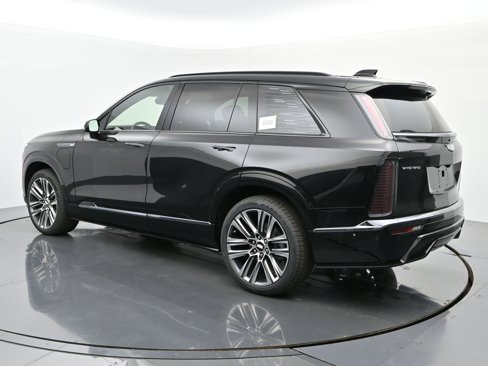New 2026 Cadillac Vistiq Platinum image 3