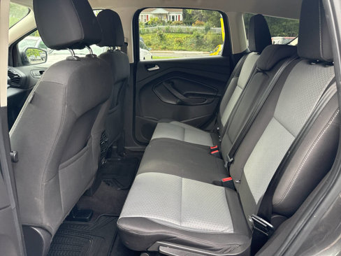 Used 2017 Ford Escape SE image 12