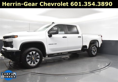 Used 2024 Chevrolet Silverado 2500 Custom w/ Custom Convenience Package image 3