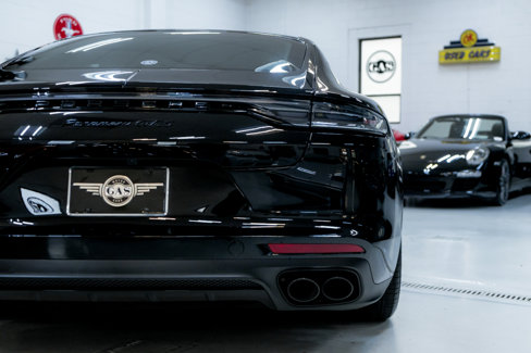 Used 2023 Porsche Panamera GTS image 13