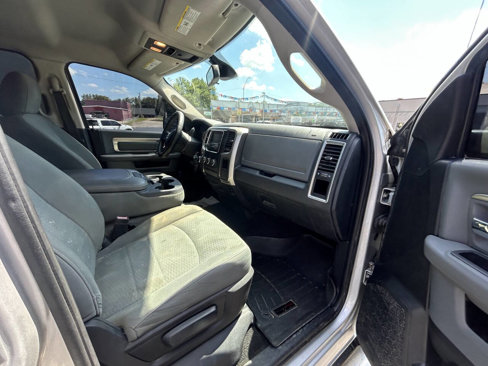 Used 2015 RAM 1500 Classic SLT image 12