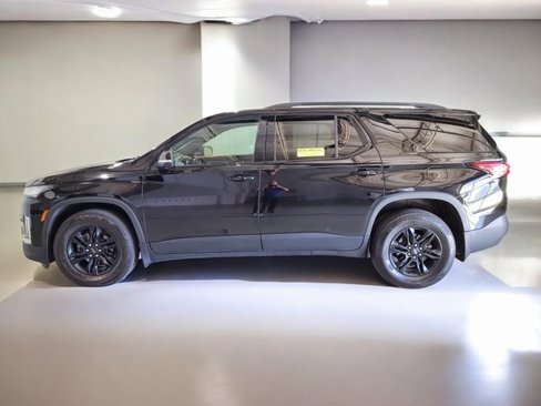 Used 2022 Chevrolet Traverse LT image 18