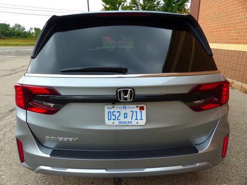 Used 2025 Honda Odyssey EX-L image 9