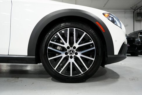 Used 2023 Mercedes-Benz E 450 4MATIC All-Terrain Wagon w/ Premium Package image 34