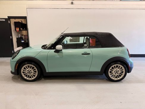 New 2026 MINI Cooper S image 2