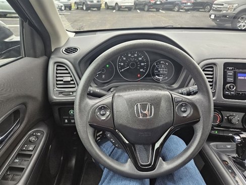 Used 2018 Honda HR-V LX image 22