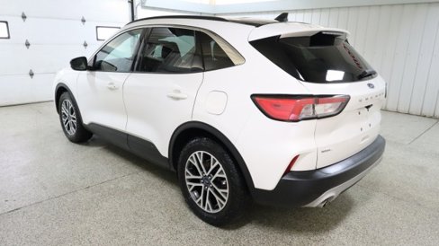 Used 2020 Ford Escape SEL image 3