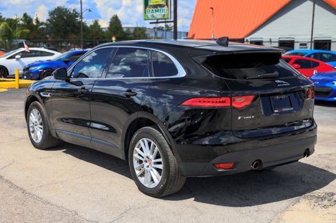 Used 2020 Jaguar F-PACE Prestige image 7