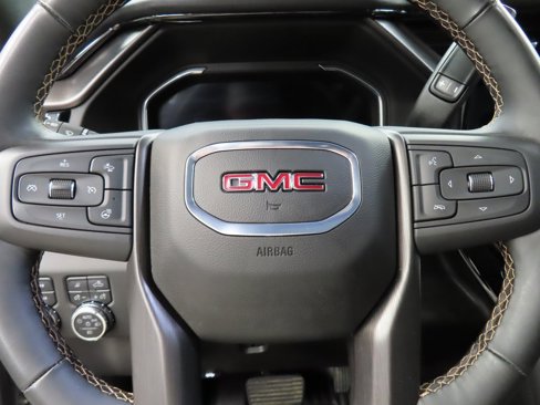 Used 2025 GMC Sierra 2500 AT4 image 63