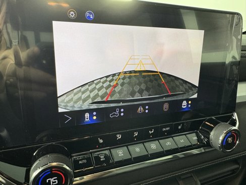 New 2025 Chevrolet Colorado LT w/ LT Convenience Package image 18