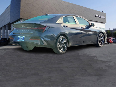 Certified 2024 Hyundai Elantra Limited image 2