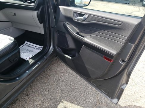 Used 2024 Ford Escape SE w/ PHEV Premium Package image 21