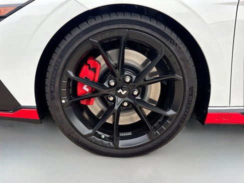 New 2025 Hyundai Elantra N image 32