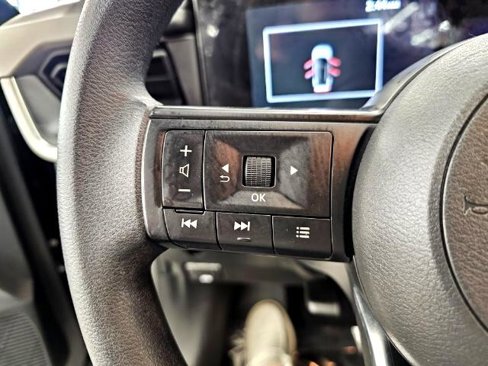 Used 2025 Nissan Kicks S image 16