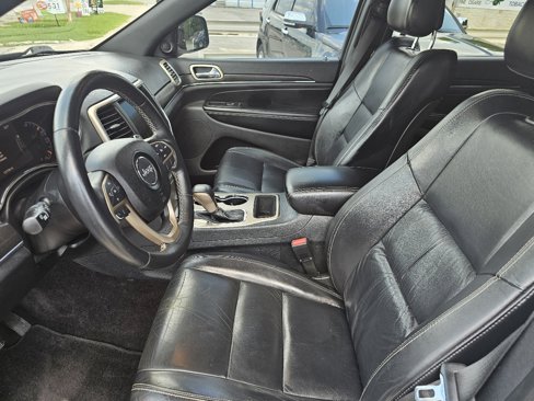 Used 2016 Jeep Grand Cherokee Limited image 9