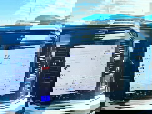 New 2025 Ford F250 XLT w/ Black Appearance Package image 15